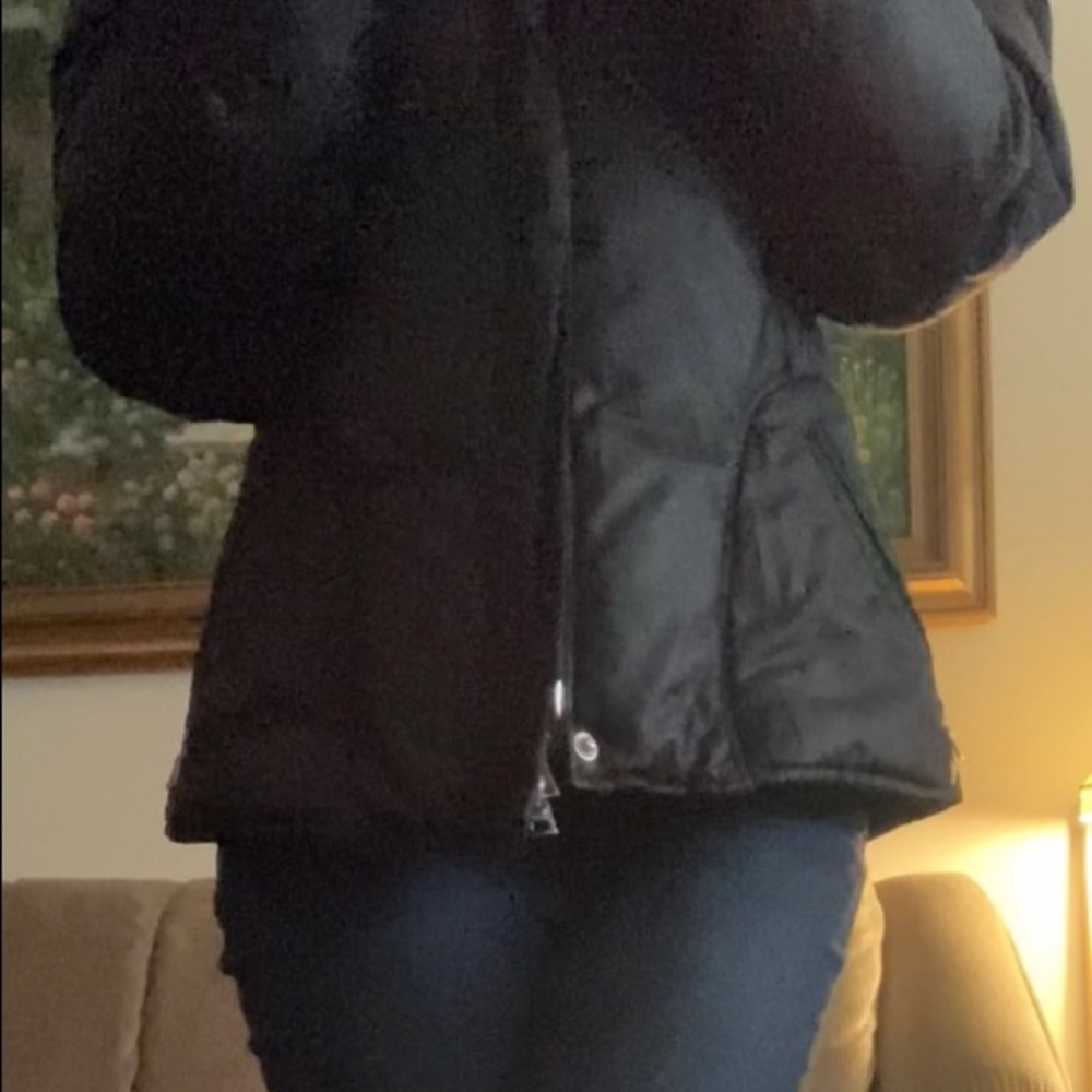 Ladies Guess down puffer jacket